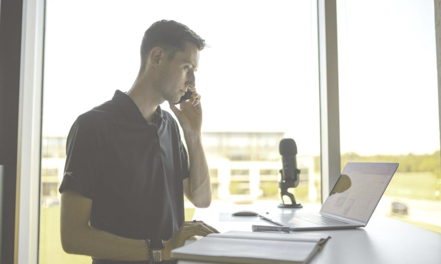 Notre équipe en réunion de travail collaboratif