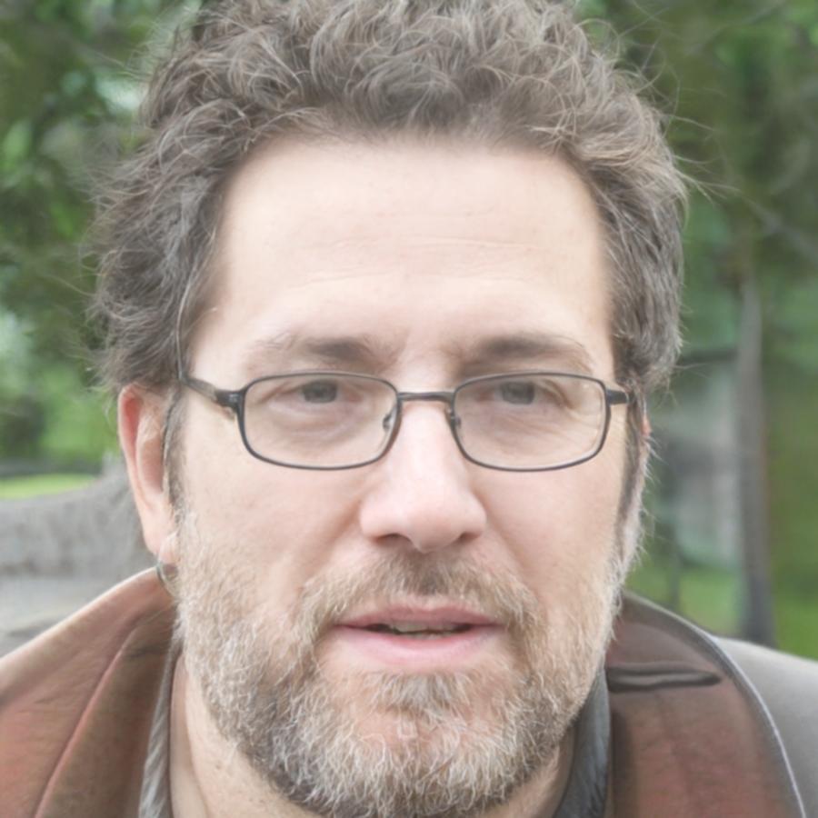 Portrait de Julien Moreau, formateur spécialisé en création d'entreprise